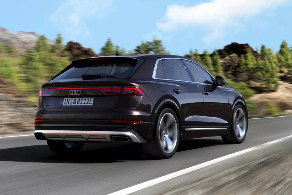 https://autogreeknews.gr/wp-content/uploads/2024/04/2025-Audi-Q8-TFSI-e-quattro-423-4.jpg