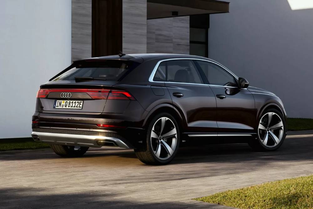 https://autogreeknews.gr/wp-content/uploads/2024/04/2025-Audi-Q8-TFSI-e-quattro-423-9.jpg