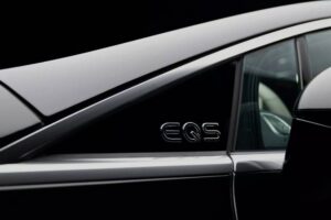 2025-Mercedes-EQS-0410-12