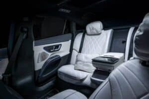 2025-Mercedes-EQS-0410-15