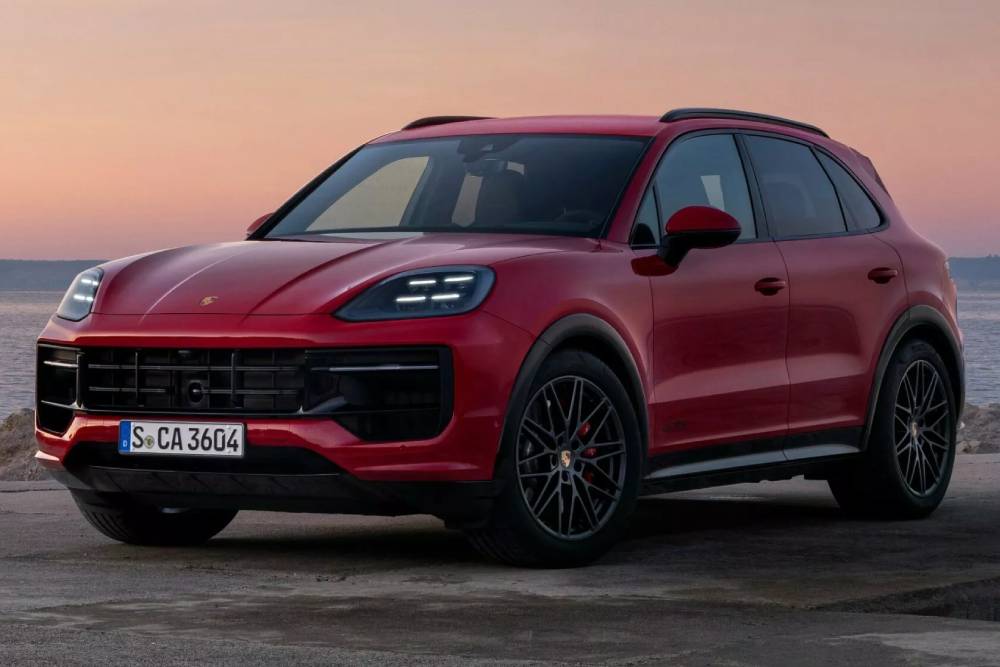 https://autogreeknews.gr/wp-content/uploads/2024/04/2025-Porsche-Cayenne-GTS-12s-2048x1152-1.jpg