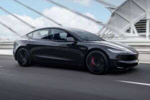 2025-Tesla-Model-3-Performance-423-943