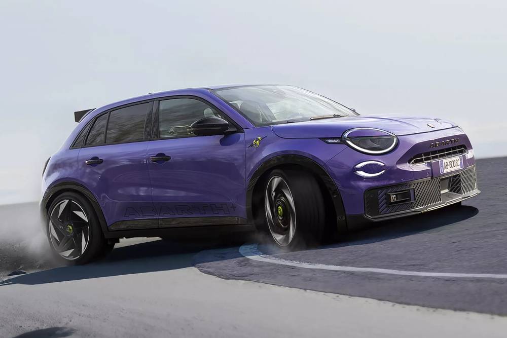 https://autogreeknews.gr/wp-content/uploads/2024/04/Abarth-600e-2-2048x1365-1.jpg