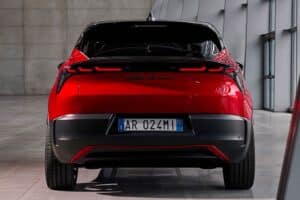 Alfa-Romeo-Milano-(12)