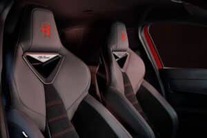 Alfa-Romeo-Milano-(2)