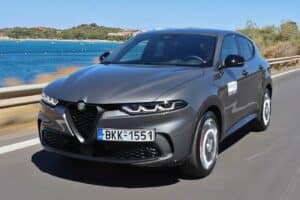 Alfa-Romeo-Tonale-kinisi