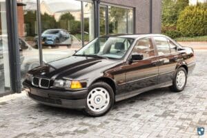 BMW-320i-1996-(1)