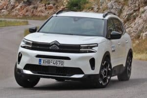 Citroen-C5-Aircross-1.2-Hybrid-(11)