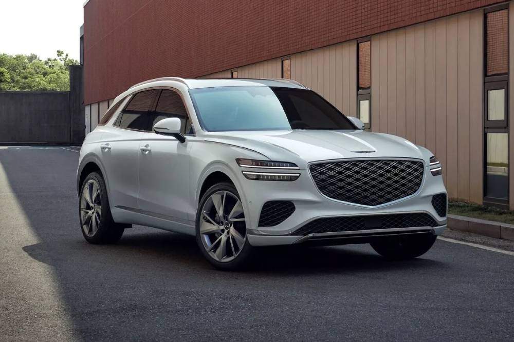 https://autogreeknews.gr/wp-content/uploads/2024/04/Genesis-GV70-1.jpg