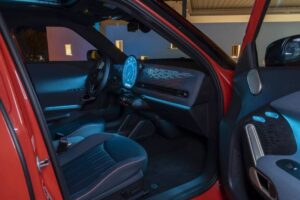 MIN-Aceman-105-2048×1366