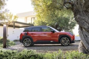 MIN-Aceman-63-2048×1366