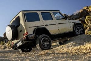Mercedes-G-Class-electric-(16)