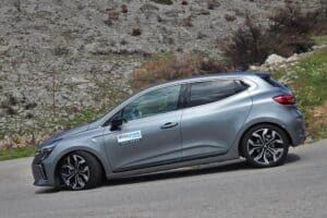 Mitsubishi-Colt-Hybrid-(5)