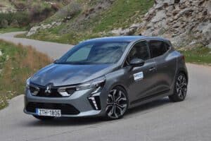 Mitsubishi-Colt-Hybrid-(6)