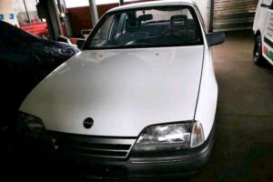 Opel_Omega_A_1988_for_sale (1)