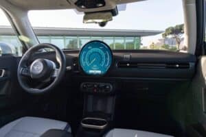 P90542452_highRes_mini-cooper-s-04-202 (1)