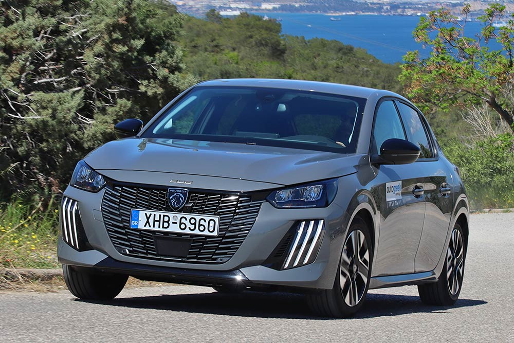 https://autogreeknews.gr/wp-content/uploads/2024/04/Peugeot-208-1.2-Hybrid-11.jpg