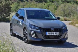 Peugeot-208-1.2-Hybrid-(9)
