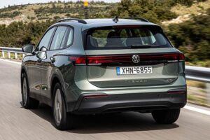 VW-Tiguan-2024-(24)