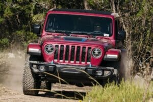 barbie-would-be-proud-jeep-wrangler-celebrates-4×4 (1)