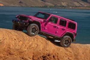 barbie-would-be-proud-jeep-wrangler-celebrates-4×4