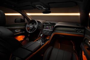 bentley-bentayga-shows-its-dark-side-stretching-bl (10)