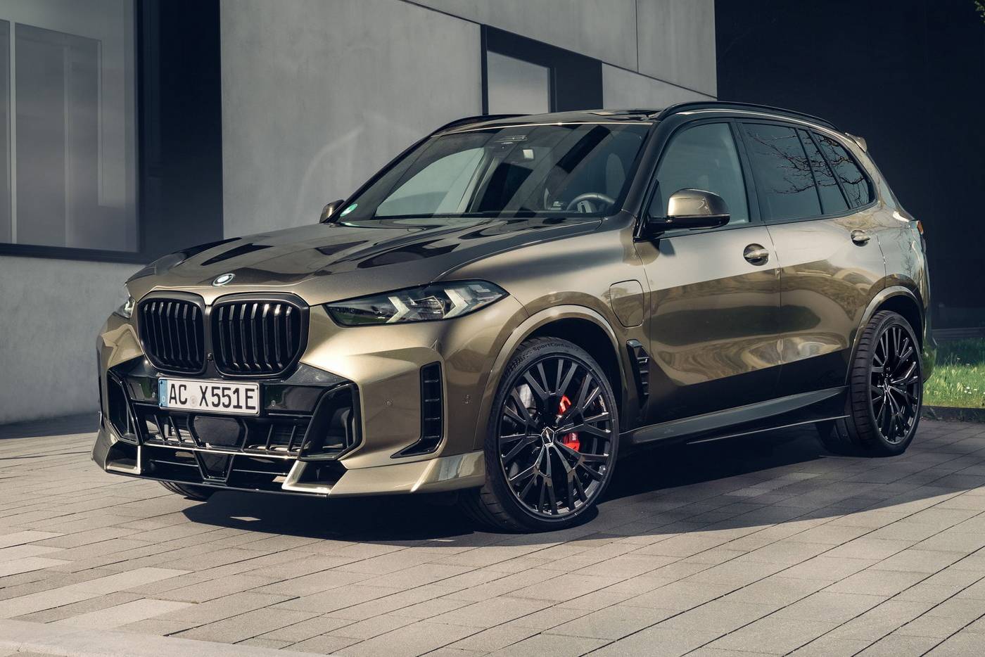 https://autogreeknews.gr/wp-content/uploads/2024/04/bmw-x5-visits-the-ac-schnitzer-gym-puts-on-some-se-2.jpg
