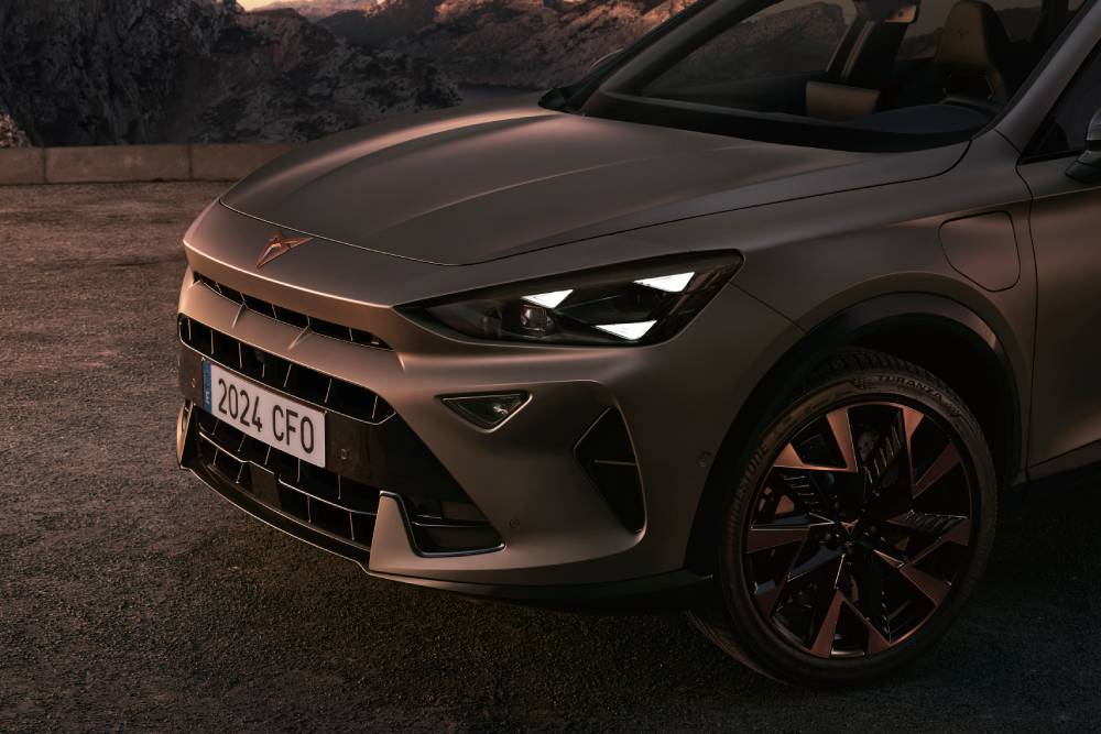 https://autogreeknews.gr/wp-content/uploads/2024/04/cupra_formentor_ehybrid_40.jpg