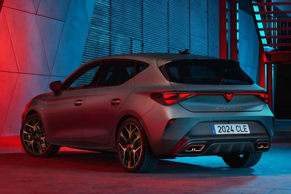 https://autogreeknews.gr/wp-content/uploads/2024/04/cupra_leon_ehybrid_3.jpg