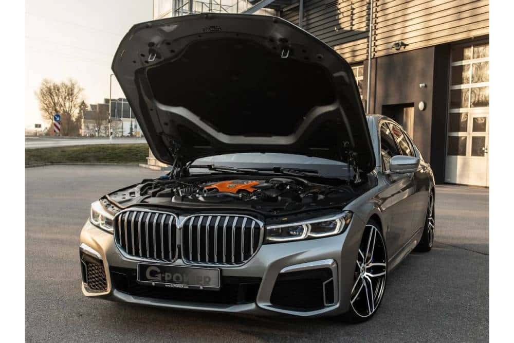 https://autogreeknews.gr/wp-content/uploads/2024/04/interested-in-a-bmw-m7-you-can-t-have-one-but-you-4.jpg