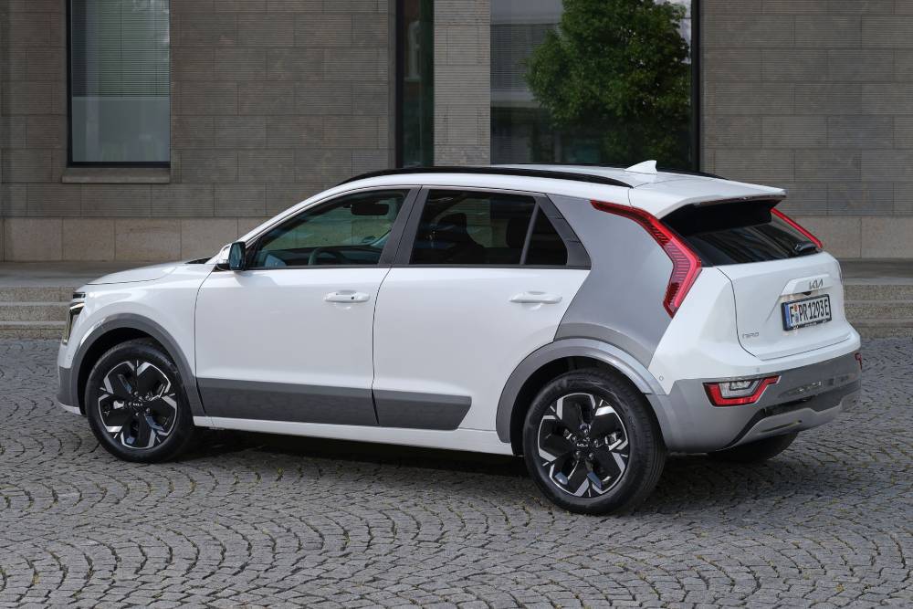 https://autogreeknews.gr/wp-content/uploads/2024/04/kia_niro_ev_524.jpg