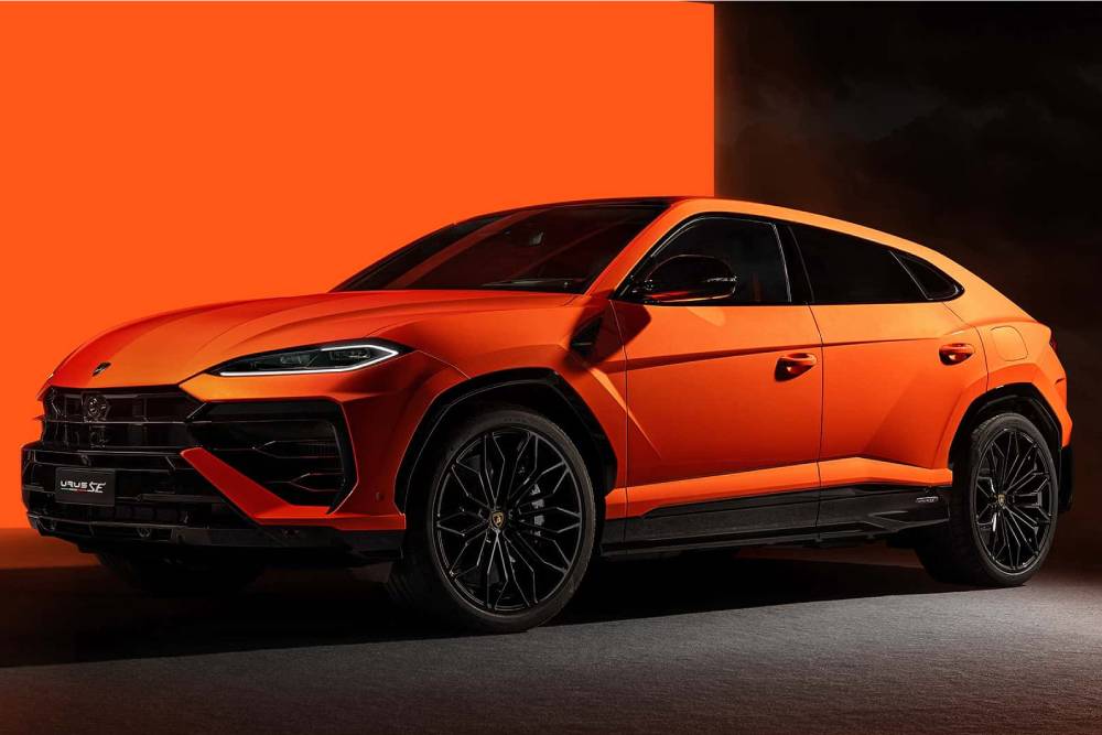 https://autogreeknews.gr/wp-content/uploads/2024/04/lamborghini-urus-se-3.jpg