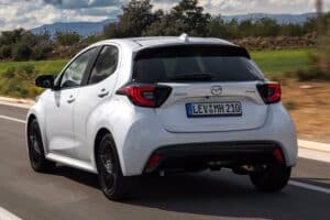 mazda2-hybrid_2024-(8)