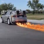 this-tesla-spits-fire-leaves-burning-traces-on-the (4)