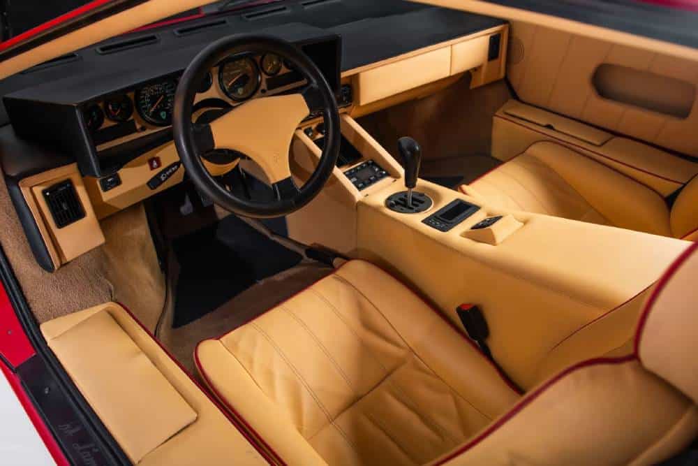 https://autogreeknews.gr/wp-content/uploads/2024/05/1989-countach-25th-anniversary-auction-06.jpg
