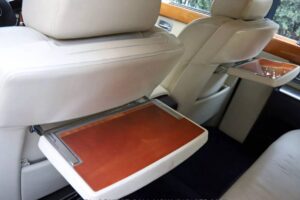 2004-Rolls-Royce-Phantom-69G-INT-12-2048×1366