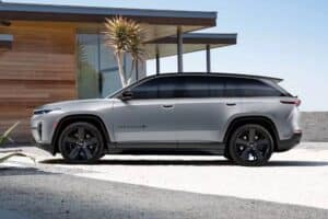 2024-Jeep-Wagoneer-S-39