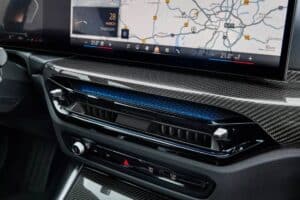 2025-BMW-3-Series-528-19