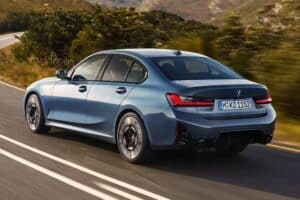 2025-BMW-3-Series-528-7
