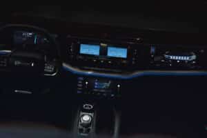 2025-Jwep-Wagoneer-S-7-1