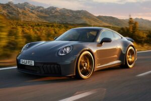 2025-Porsche-911-CS12-Copy-2-2048×1366