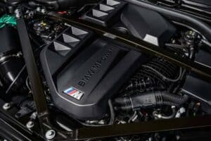 2025-bmw-m4-cs (7)