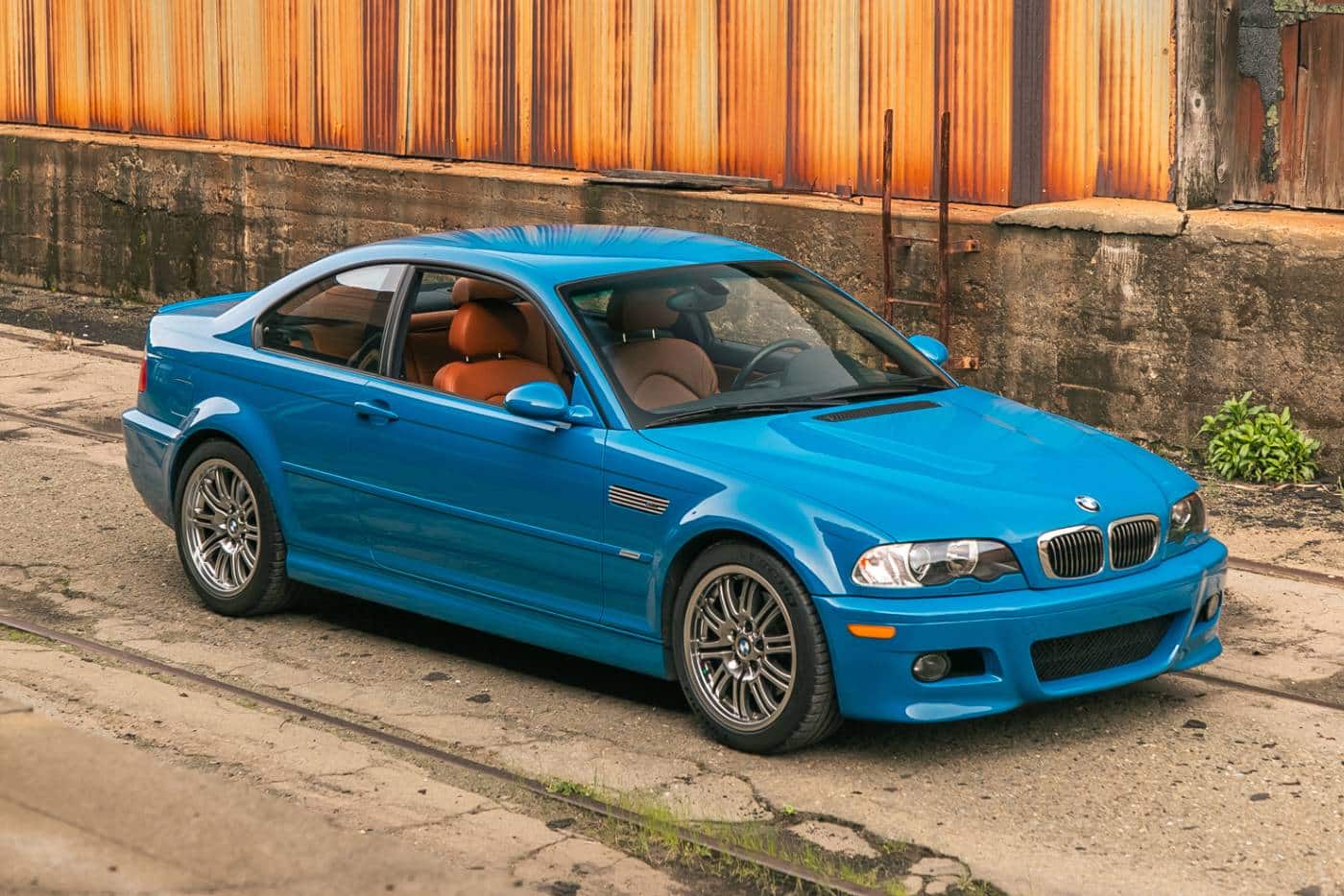 Καταγάλανη BMW M3 E46 ακριβότερη από νέα M4