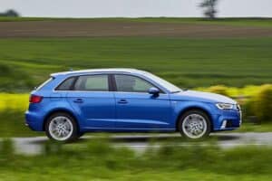 Audi-A3-Sportback-2016-(11)