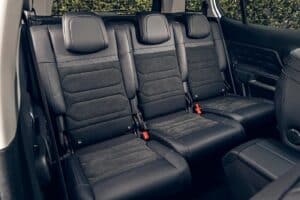 Citroen-C5-Aircross-piso-kathisma