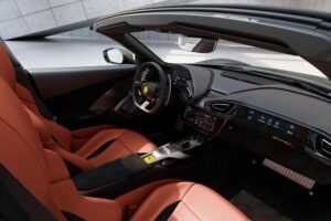 Ferrari-12Cilindri-(10)