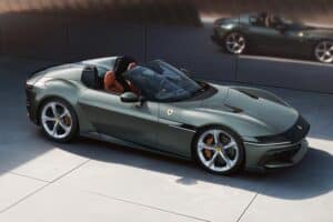 Ferrari-12Cilindri-(13)