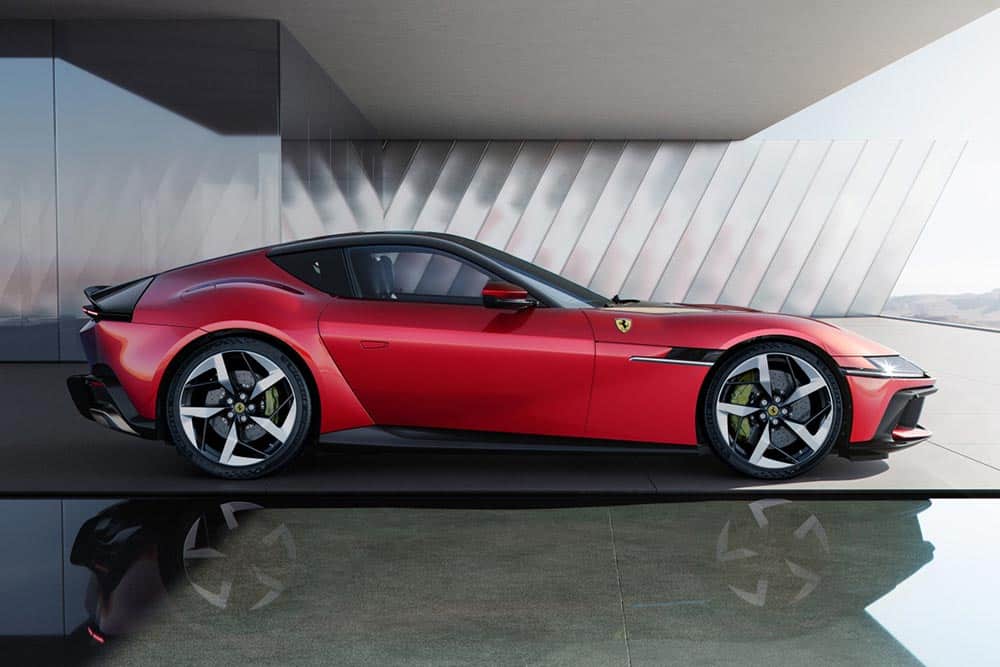 https://autogreeknews.gr/wp-content/uploads/2024/05/Ferrari-12Cilindri-3.jpg