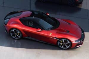 Ferrari-12Cilindri-(5)