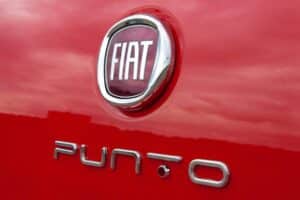 Fiat-Punto-2012-logo